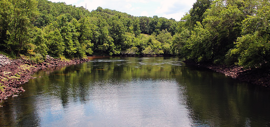 Chattahoochee River near Buford Dam